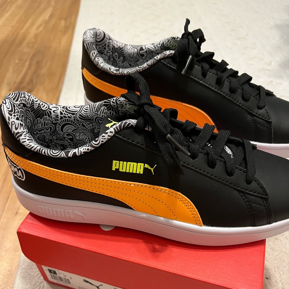 NWT Puma Sneaker Size 7